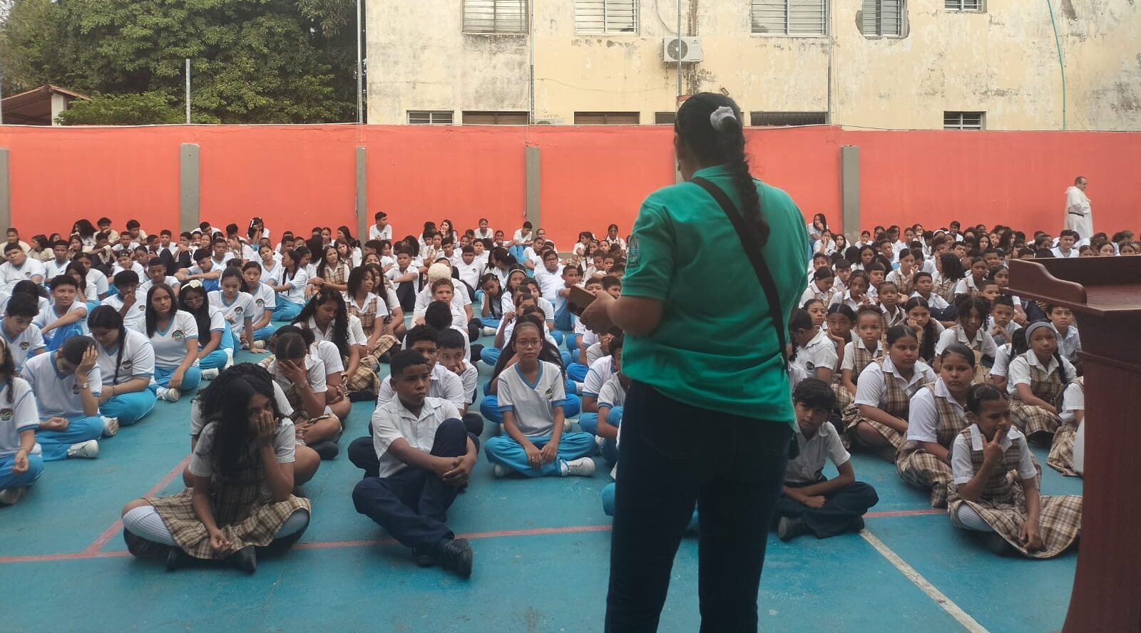 Integrantes de la Red Corazones Felices desarrollan actividades de prevención y sensibilización con estudiantes de instituciones educativas de Riohacha.